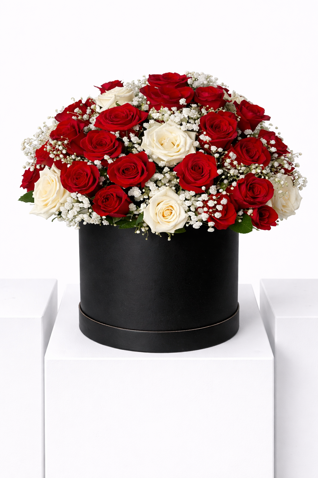 Scarlet Grace Box - BB Flowers UAE