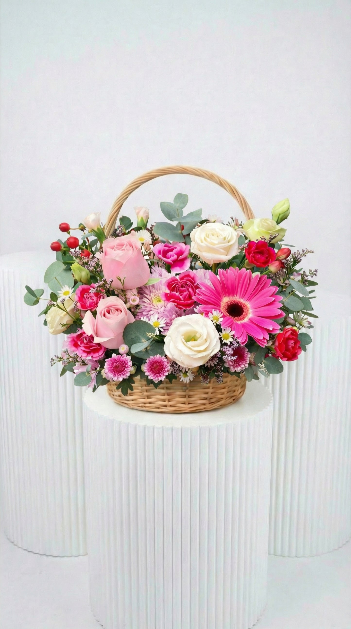 Calyra Basket - BB Flowers UAE