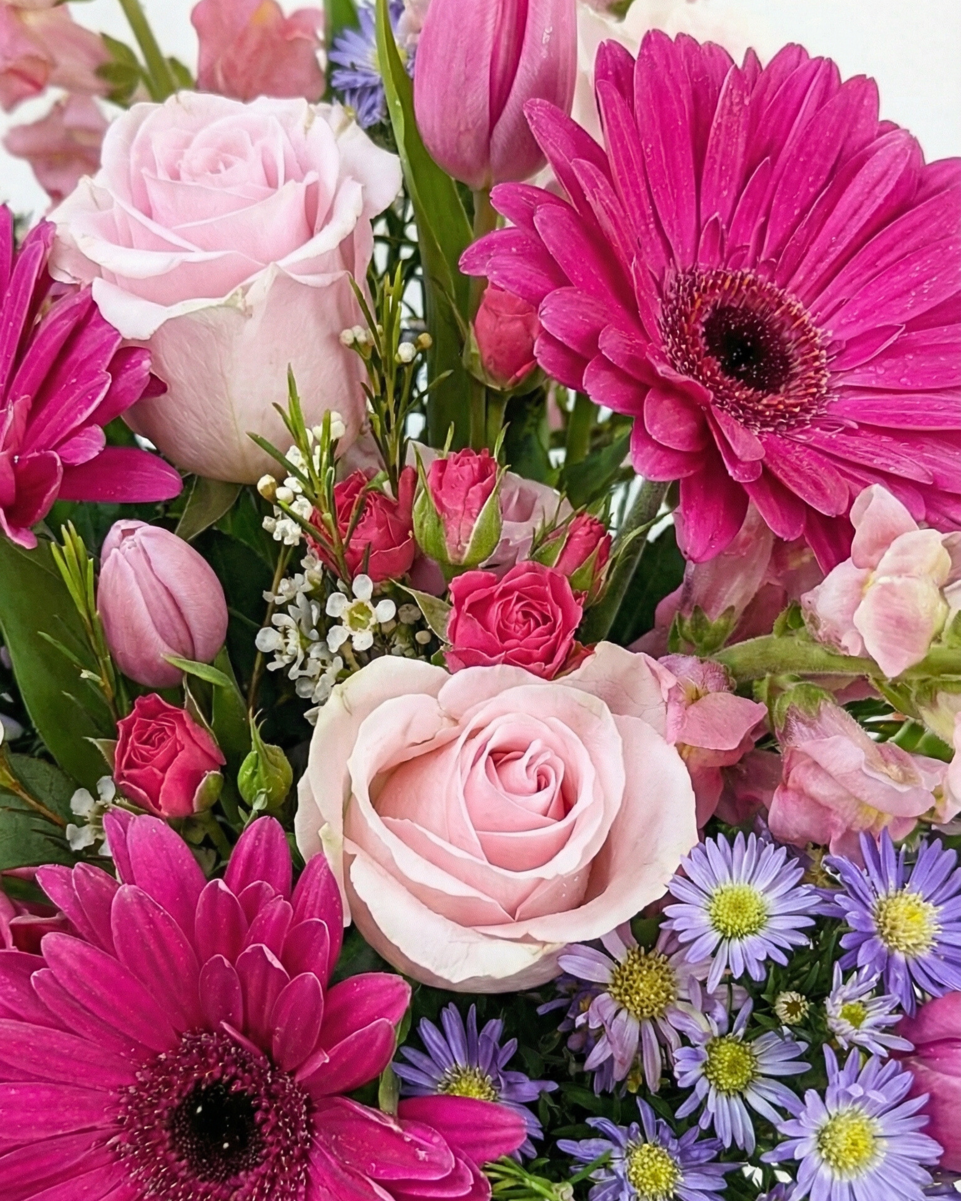 Vintage Bloom - BB Flowers UAE